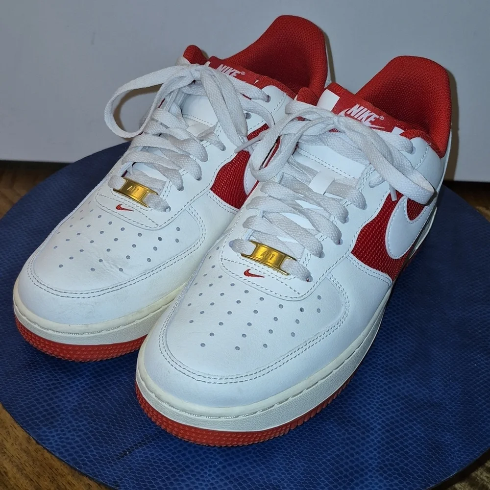 Nike Air Force '07 1 Sail/University Red AF1 Men's Basket Ball sz. 8.5 (#1715)